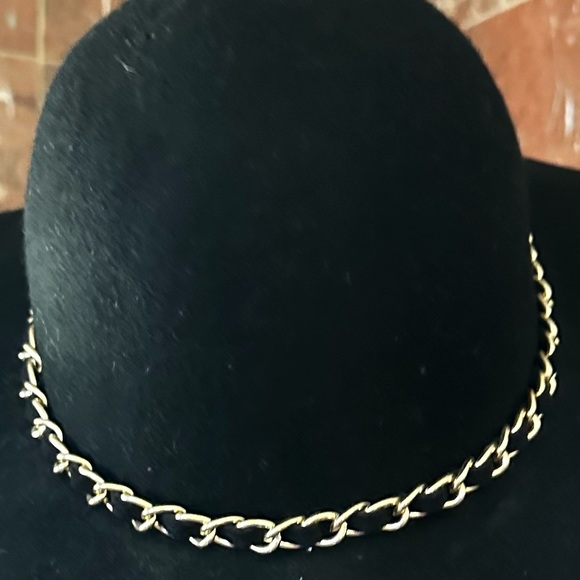 💯 Wool Gold Metal Tone Decor Winter Hat - Picture 2 of 9